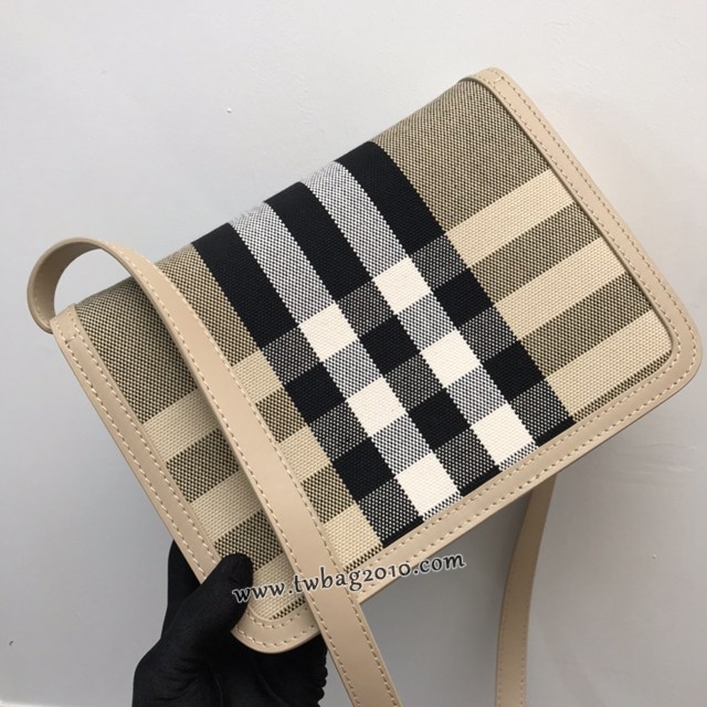 Burberry專門店新款中號TB專屬標識鎖扣包 巴寶莉格紋棉質帆布女士單肩斜挎包 yxb1148
